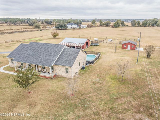 11630 SILVER MEADOW Drive, Glen St. Mary, FL 32040