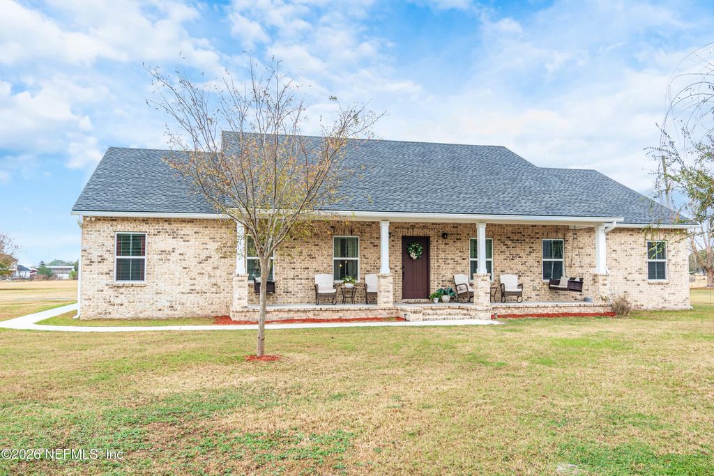 11630 SILVER MEADOW Drive, Glen St. Mary, FL 32040