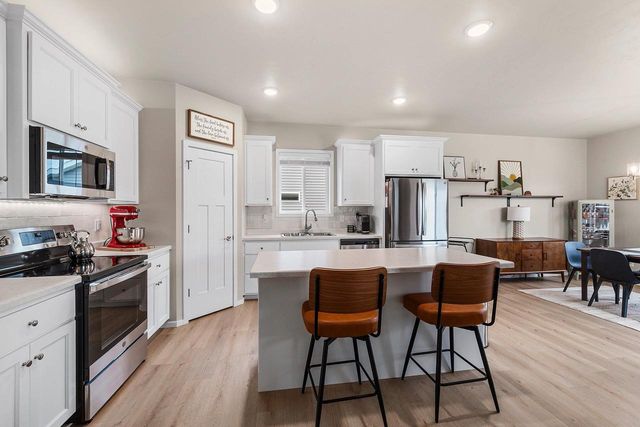 W6529 E STEAMBOAT LANE, Appleton, WI 54115