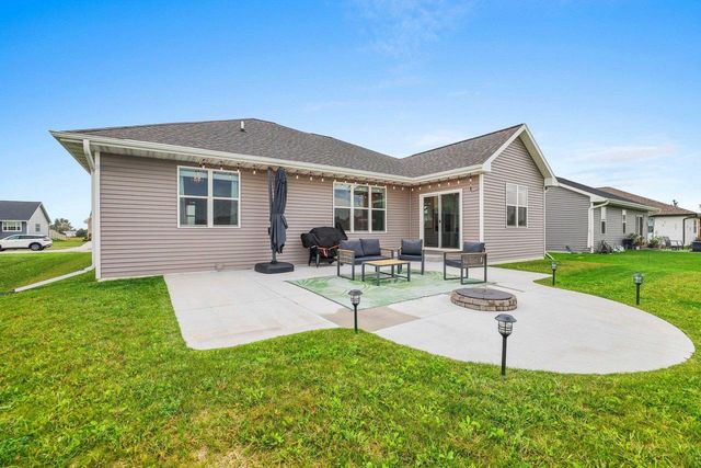 W6529 E STEAMBOAT LANE, Appleton, WI 54115