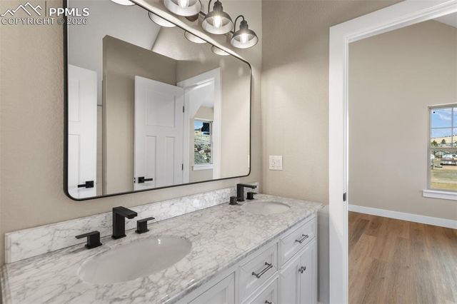 207 W Womack Avenue, Cripple Creek, CO 80813