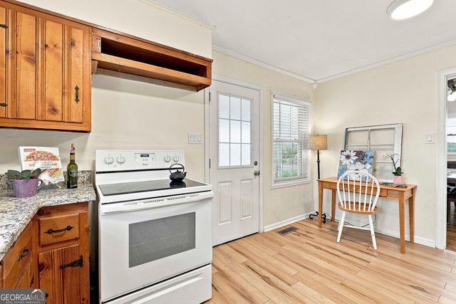 209 Lagrange Street, Newnan, GA 30263