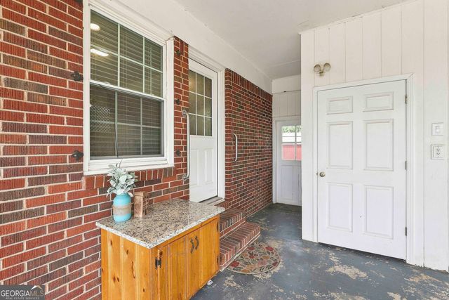 209 Lagrange Street, Newnan, GA 30263