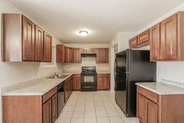 1544 E Clover, Mesa, AZ 85203