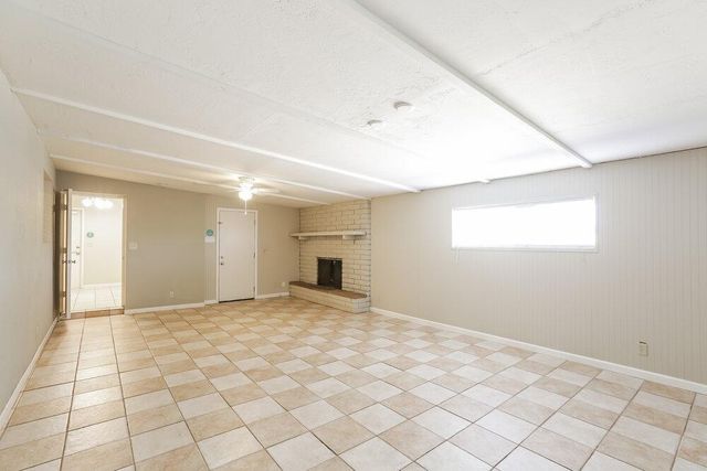 1544 E Clover, Mesa, AZ 85203