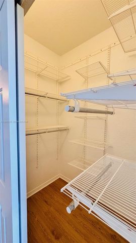 5610 NW 114th Pl 205, Doral, FL 33178