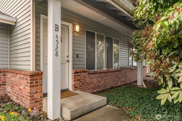 4528 148th Street SW, Lynnwood, WA 98087