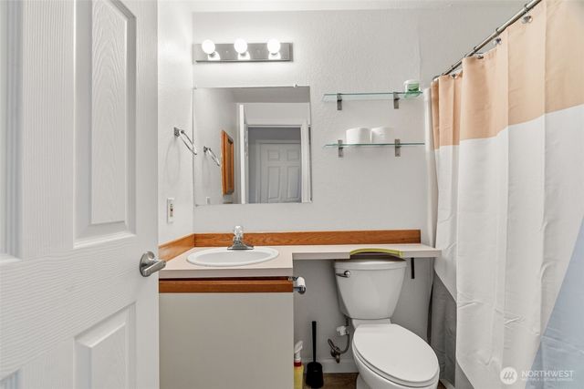 4528 148th Street SW, Lynnwood, WA 98087