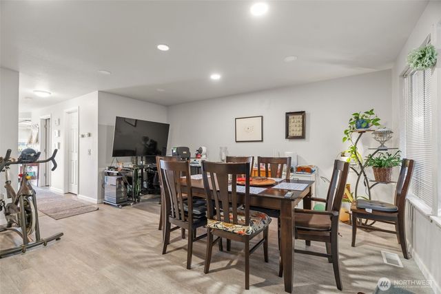 4528 148th Street SW, Lynnwood, WA 98087