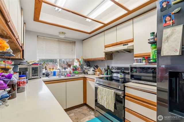 4528 148th Street SW, Lynnwood, WA 98087