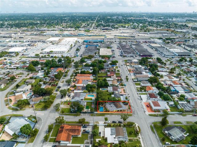 901 E 32nd Street, Hialeah, FL 33013