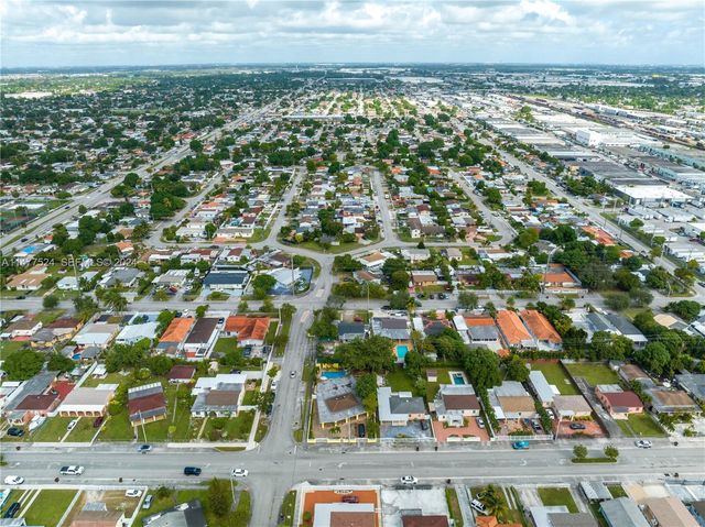 901 E 32nd Street, Hialeah, FL 33013