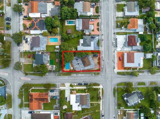 901 E 32nd Street, Hialeah, FL 33013