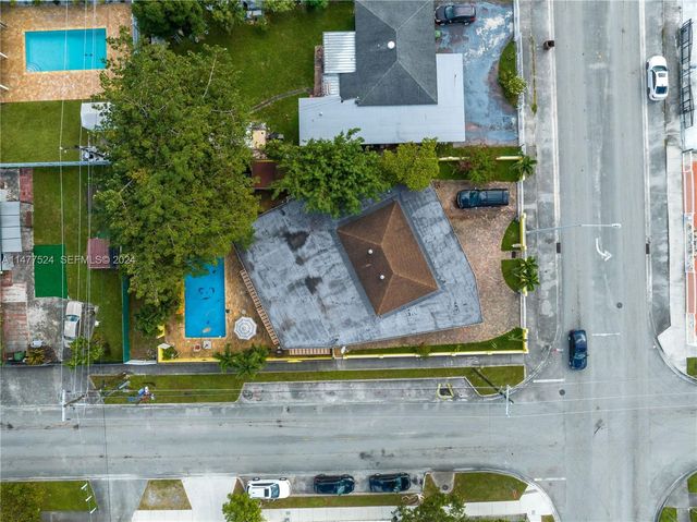 901 E 32nd Street, Hialeah, FL 33013