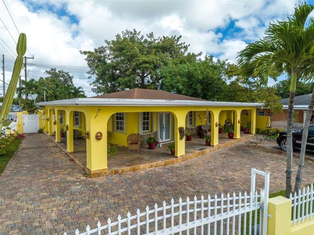 901 E 32nd Street, Hialeah, FL 33013