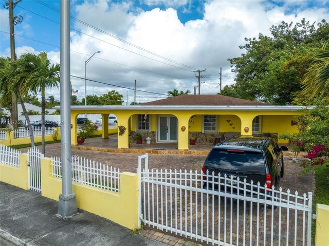 901 E 32nd Street, Hialeah, FL 33013