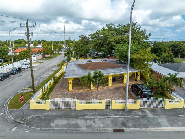 901 E 32nd Street, Hialeah, FL 33013