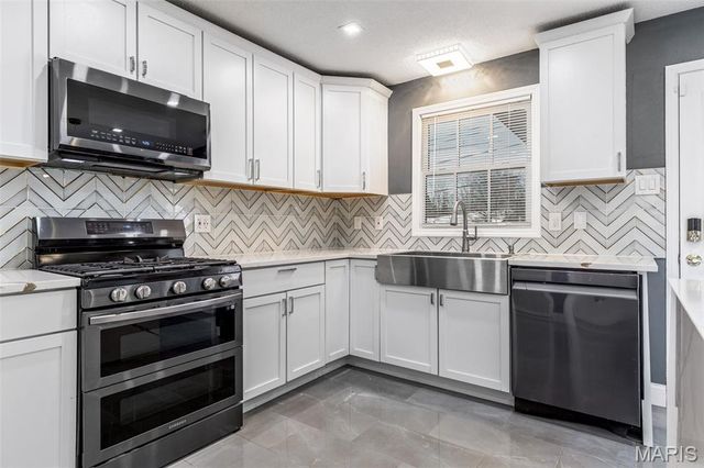 1011 Geringer Court, Ferguson, MO 63135