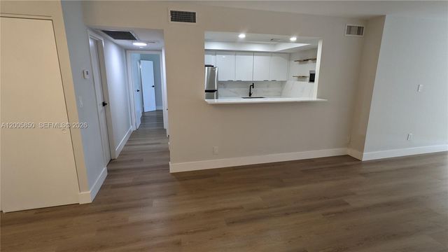 501 Three Islands Blvd 112, Hallandale Beach, FL 33009