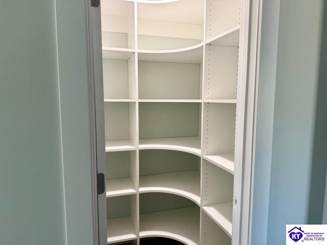 412 Woods Rd, Elizabethtown, KY 42701