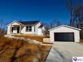 412 Woods Rd, Elizabethtown, KY 42701