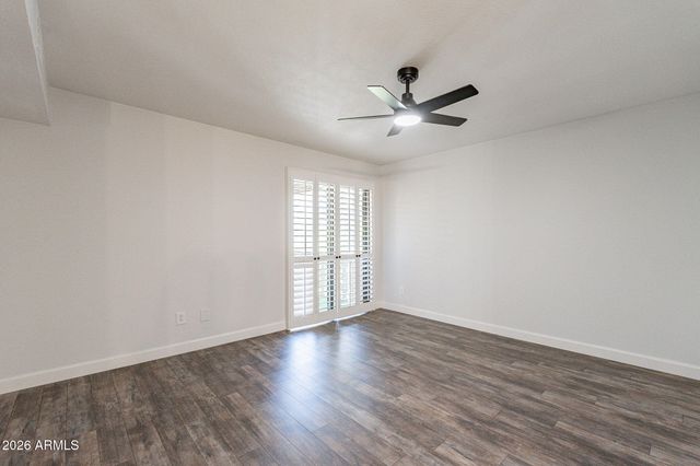 4950 N MILLER Road 220, Scottsdale, AZ 85251
