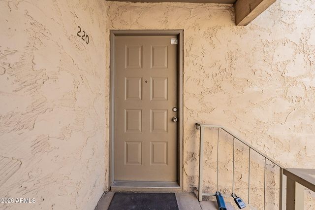 4950 N MILLER Road 220, Scottsdale, AZ 85251