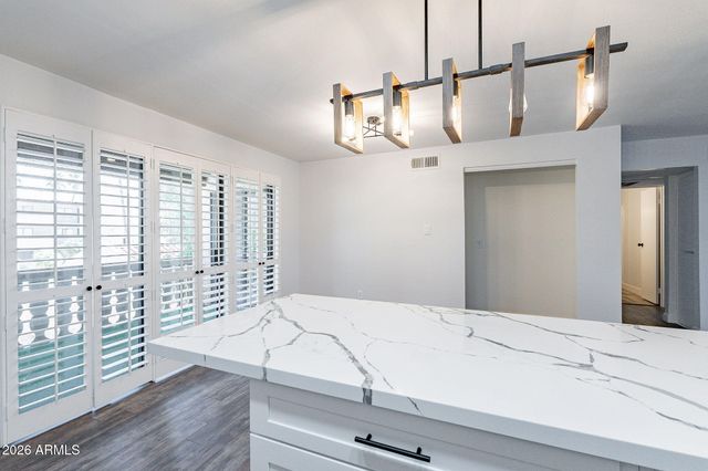 4950 N MILLER Road 220, Scottsdale, AZ 85251