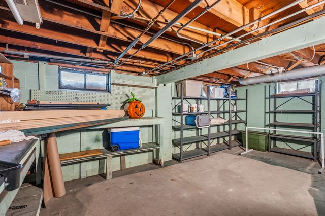 316 E Jackson Avenue, Des Moines, IA 50315