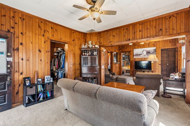 316 E Jackson Avenue, Des Moines, IA 50315