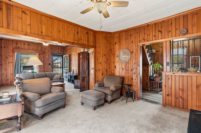 316 E Jackson Avenue, Des Moines, IA 50315