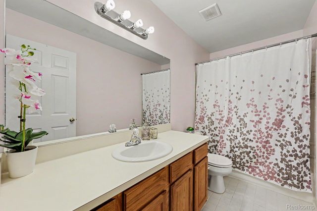 24535 Jason Drive, Brownstown Charter Township, MI 48134
