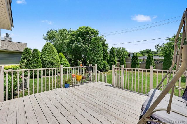 24535 Jason Drive, Brownstown Charter Township, MI 48134