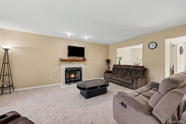 24535 Jason Drive, Brownstown Charter Township, MI 48134