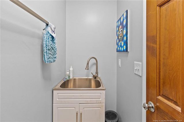 724 Galloway Drive, Fayetteville, NC 28303