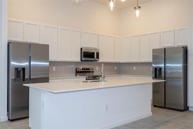 5674 HIGH SEAS DRIVE, Orlando, FL 32821