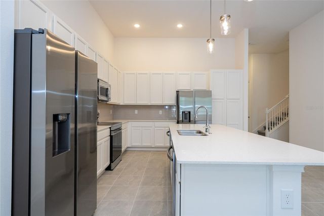 5674 HIGH SEAS DRIVE, Orlando, FL 32821