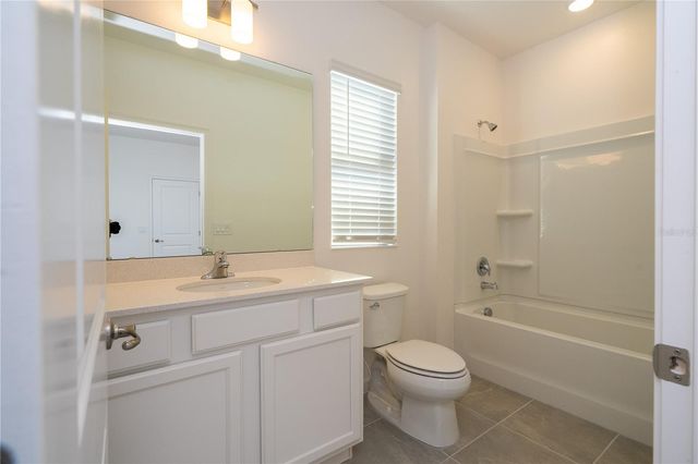 5674 HIGH SEAS DRIVE, Orlando, FL 32821