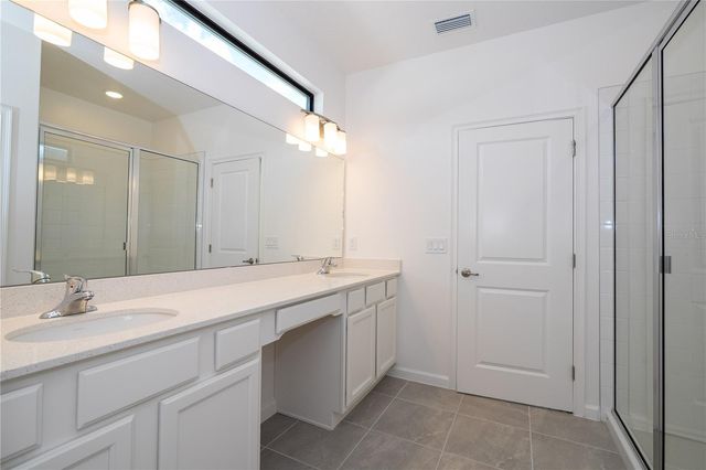 5674 HIGH SEAS DRIVE, Orlando, FL 32821