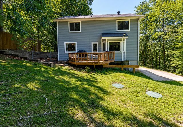 7718 Sandalwood Heights Drive, Hixson, TN 37343