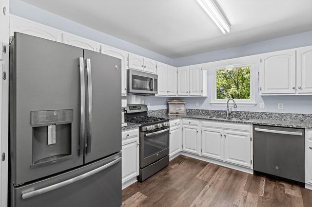7718 Sandalwood Heights Drive, Hixson, TN 37343