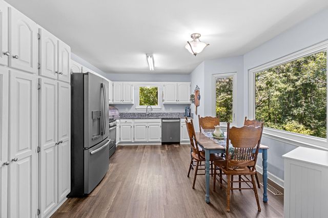 7718 Sandalwood Heights Drive, Hixson, TN 37343