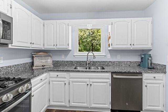 7718 Sandalwood Heights Drive, Hixson, TN 37343