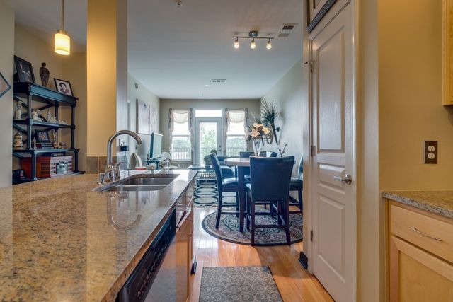 3000 Vanderbilt Pl Apt 431, Nashville, TN 37212