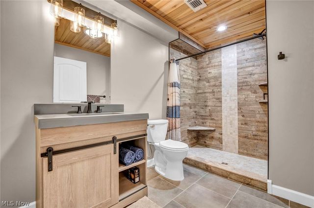 10151 Karaboo Trail, Concord Twp, OH 44077