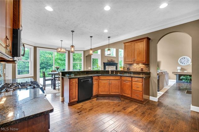 10151 Karaboo Trail, Concord Twp, OH 44077