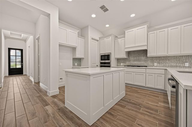 475 Audubons Shearwater Way, Magnolia, TX 77354