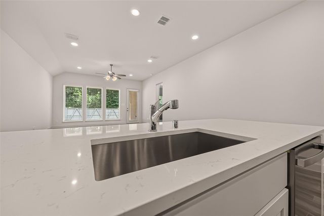 475 Audubons Shearwater Way, Magnolia, TX 77354