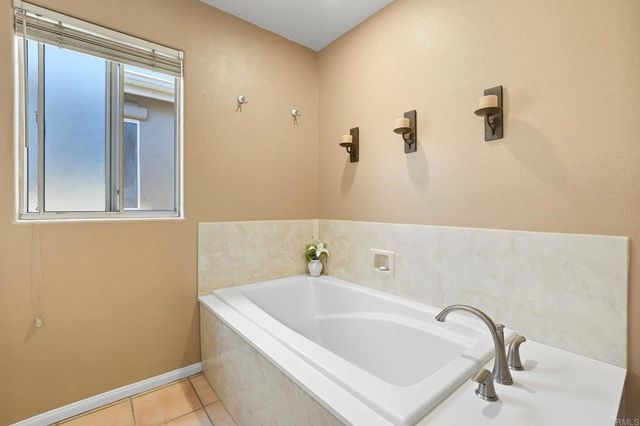 553 A Hygeia Ave. Avenue, Encinitas, CA 92024