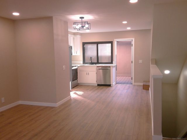 3885 Caminito Litoral 230, San Diego, CA 92107